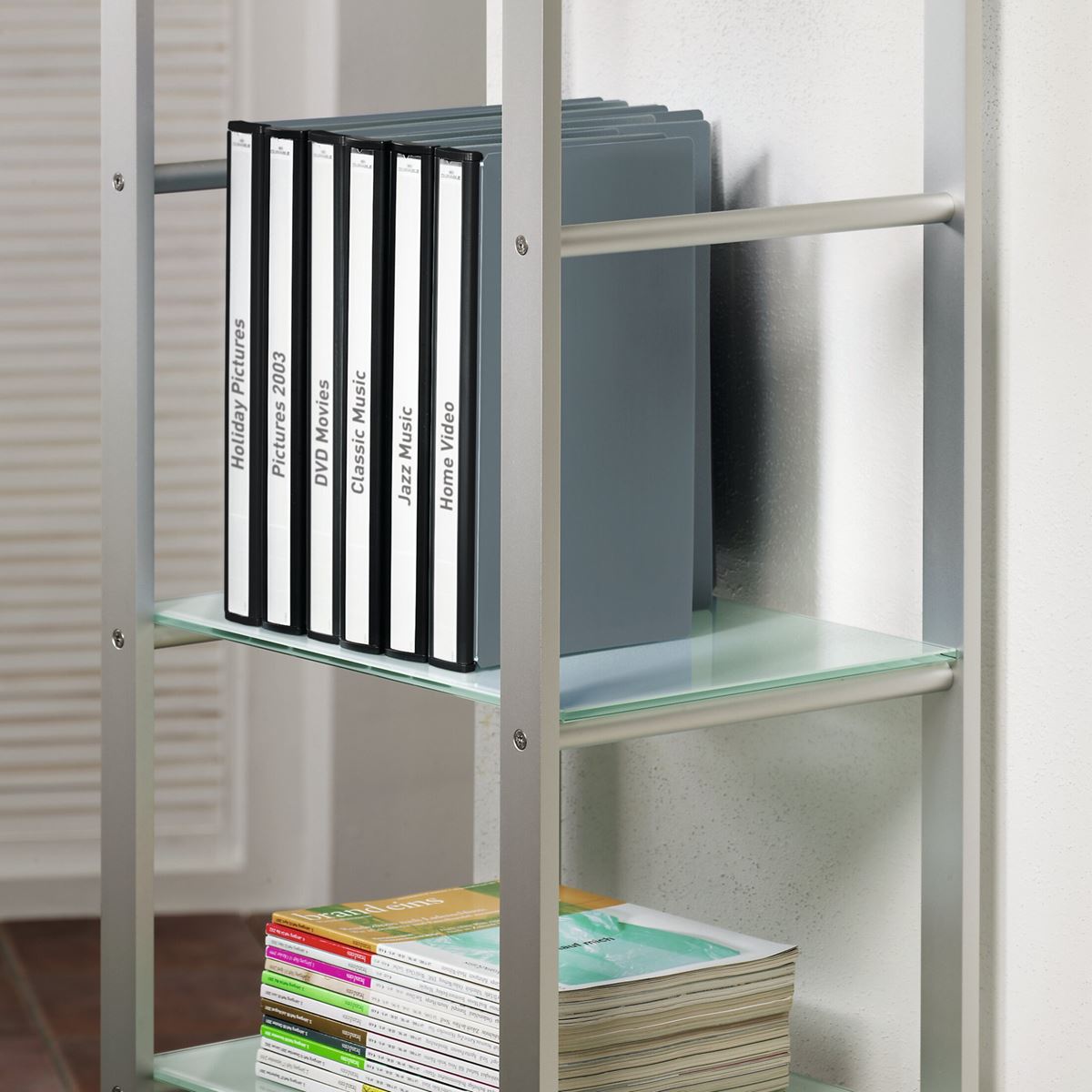 Ringboek cd/dvd  met 12 zichttassen voor 96 cd's/dvd's zwart durable